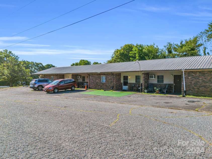 114, 111, 126 Farmside Drive, Forest City, NC 28043.  MLS# CAR4149916, YatesRealty ID 1028. 