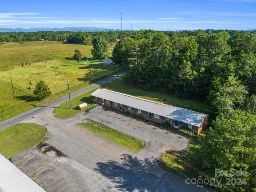 114, 111, 126 Farmside Drive, Forest City, NC 28043.  MLS# CAR4149916, YatesRealty ID 1028. 