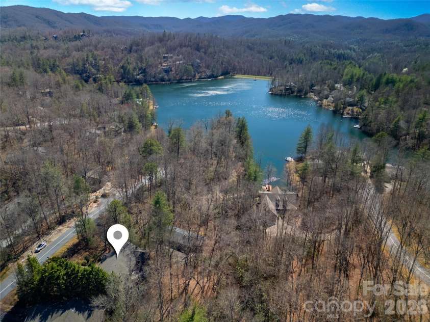 180 Notlvsi Court, Brevard, NC 28712.  MLS# CAR4357315, YatesRealty ID 10280. 