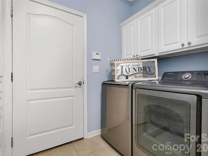 180 Notlvsi Court, Brevard, NC 28712.  MLS# CAR4357315, YatesRealty ID 10280. 