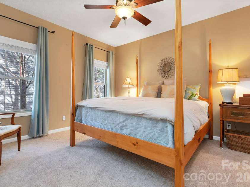 180 Notlvsi Court, Brevard, NC 28712.  MLS# CAR4357315, YatesRealty ID 10280. 