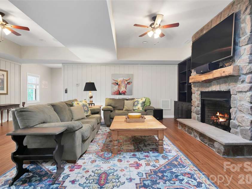 180 Notlvsi Court, Brevard, NC 28712.  MLS# CAR4357315, YatesRealty ID 10280. 