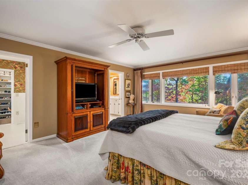 550 Ridgetop Road, Tryon, NC 28782.  MLS# CAR4195337, YatesRealty ID 10281. 