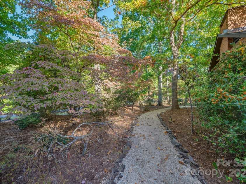 550 Ridgetop Road, Tryon, NC 28782.  MLS# CAR4195337, YatesRealty ID 10281. 