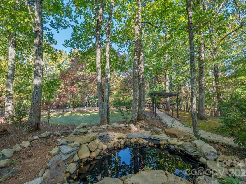 550 Ridgetop Road, Tryon, NC 28782.  MLS# CAR4195337, YatesRealty ID 10281. 