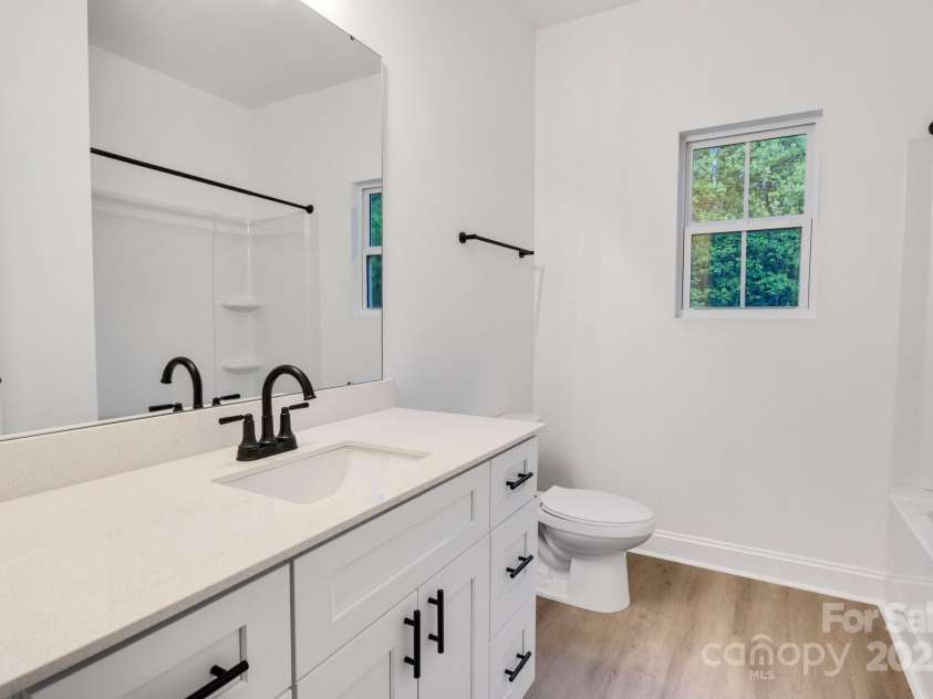 117 Lippard Street, Statesville, NC 28677.  MLS# CAR4228695, YatesRealty ID 10282. 