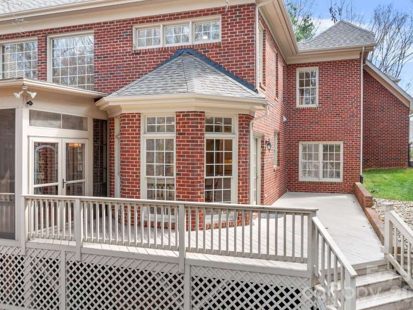 4247 Old Course Drive, Charlotte, NC 28277.  MLS# CAR4346855, YatesRealty ID 10282. 