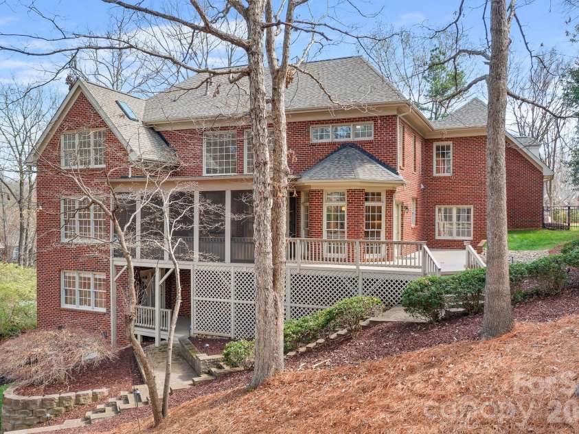 4247 Old Course Drive, Charlotte, NC 28277.  MLS# CAR4346855, YatesRealty ID 10282. 