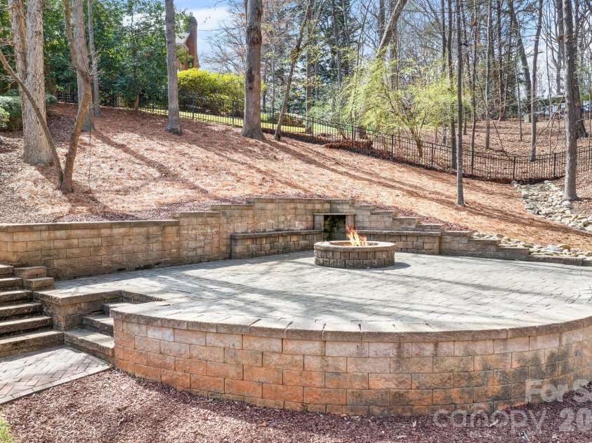 4247 Old Course Drive, Charlotte, NC 28277.  MLS# CAR4346855, YatesRealty ID 10282. 