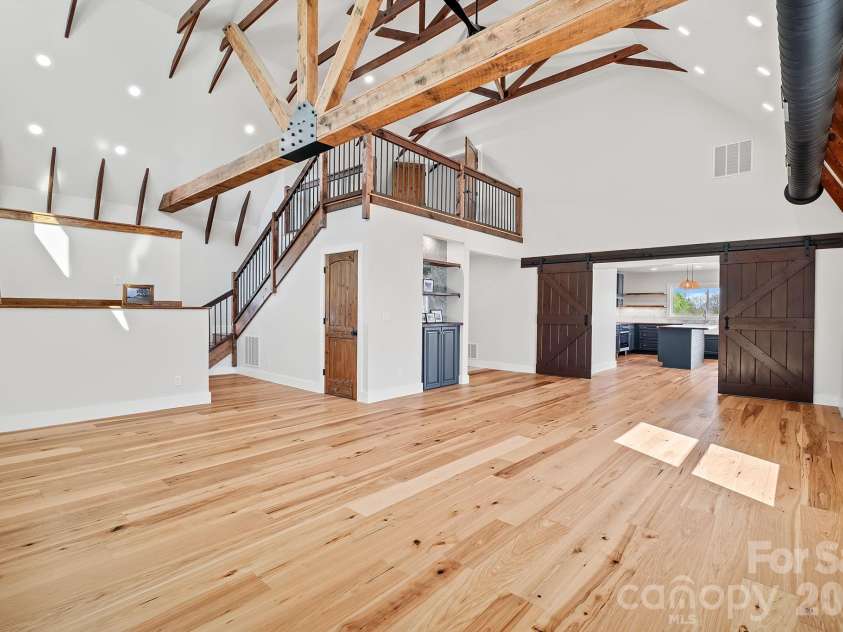 234 Erwin Hills Road, Asheville, NC 28806.  MLS# CAR4367293, YatesRealty ID 10284. 