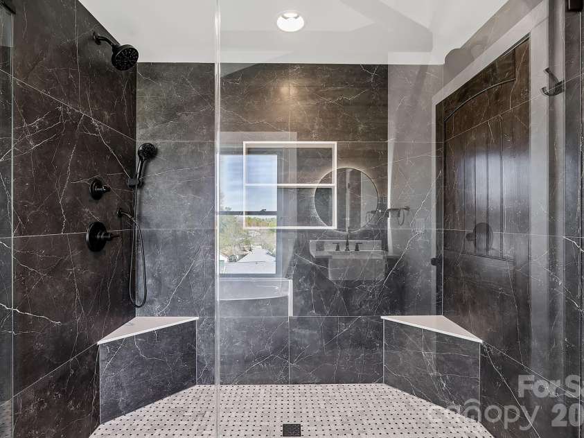 234 Erwin Hills Road, Asheville, NC 28806.  MLS# CAR4367293, YatesRealty ID 10284. 