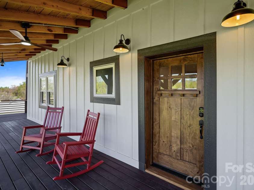 234 Erwin Hills Road, Asheville, NC 28806.  MLS# CAR4367293, YatesRealty ID 10284. 