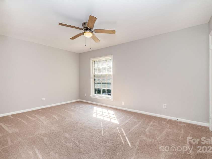 4609 Coronado Drive, Charlotte, NC 28212.  MLS# CAR4251784, YatesRealty ID 10284. 