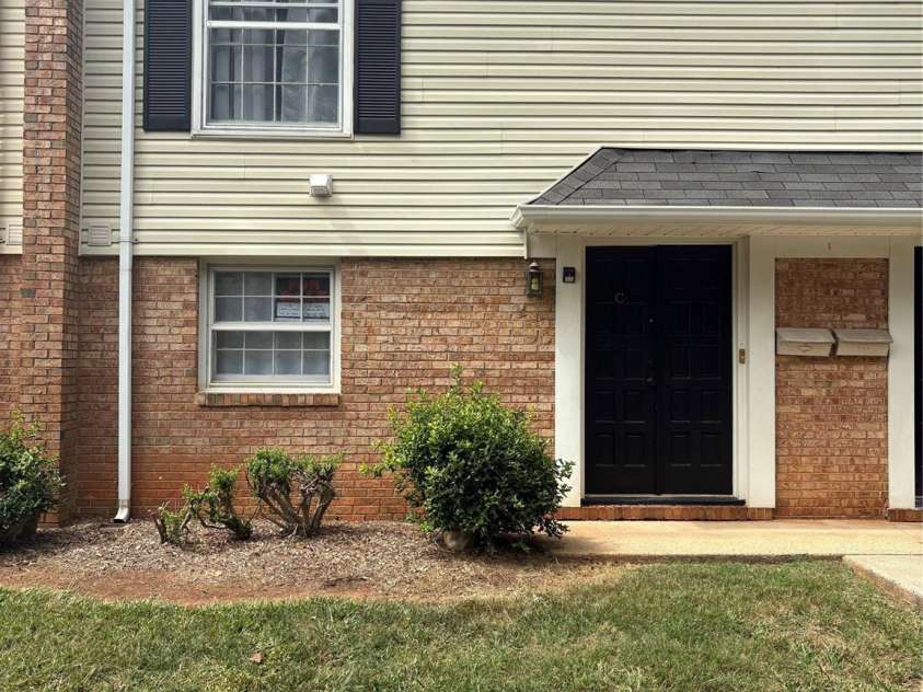 4609 Coronado Drive, Charlotte, NC 28212.  MLS# CAR4303005, YatesRealty ID 10284. 