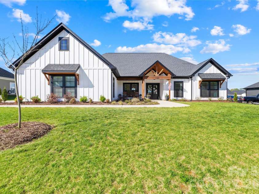 1320 Coppergate Drive, Salisbury, NC 28147.  MLS# CAR4362983, YatesRealty ID 10285. 