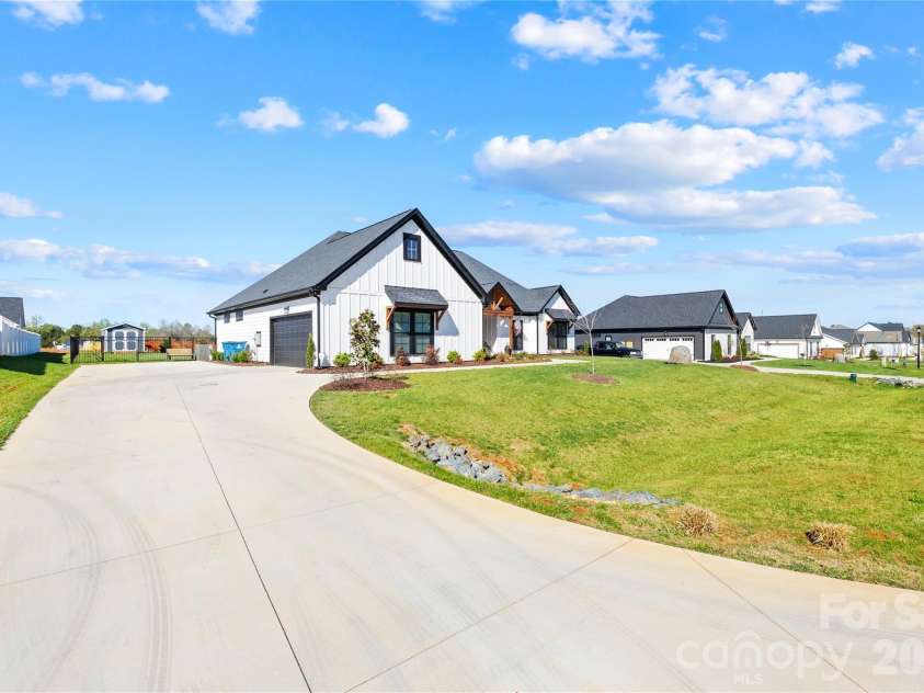 1320 Coppergate Drive, Salisbury, NC 28147.  MLS# CAR4362983, YatesRealty ID 10285. 
