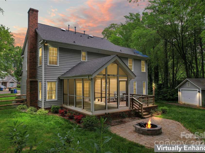 121 Northampton Drive, Mooresville, NC 28117.  MLS# CAR4250579, YatesRealty ID 10286. 
