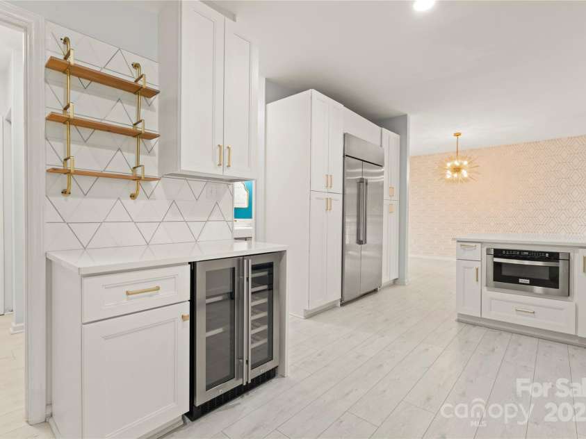 121 Northampton Drive, Mooresville, NC 28117.  MLS# CAR4250579, YatesRealty ID 10286. 