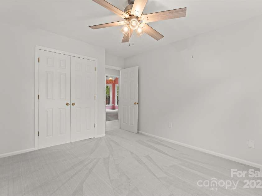 121 Northampton Drive, Mooresville, NC 28117.  MLS# CAR4250579, YatesRealty ID 10286. 