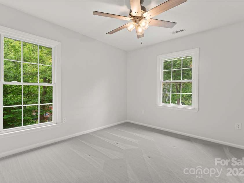 121 Northampton Drive, Mooresville, NC 28117.  MLS# CAR4250579, YatesRealty ID 10286. 