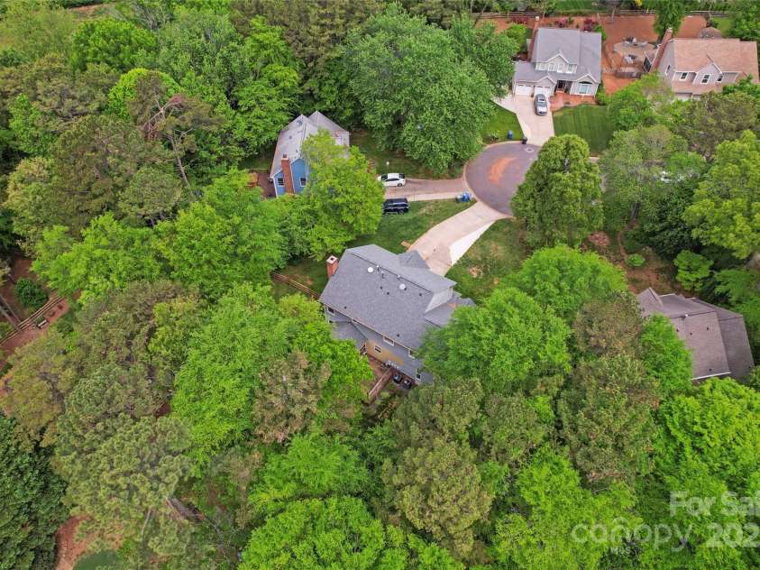 121 Northampton Drive, Mooresville, NC 28117.  MLS# CAR4250579, YatesRealty ID 10286. 