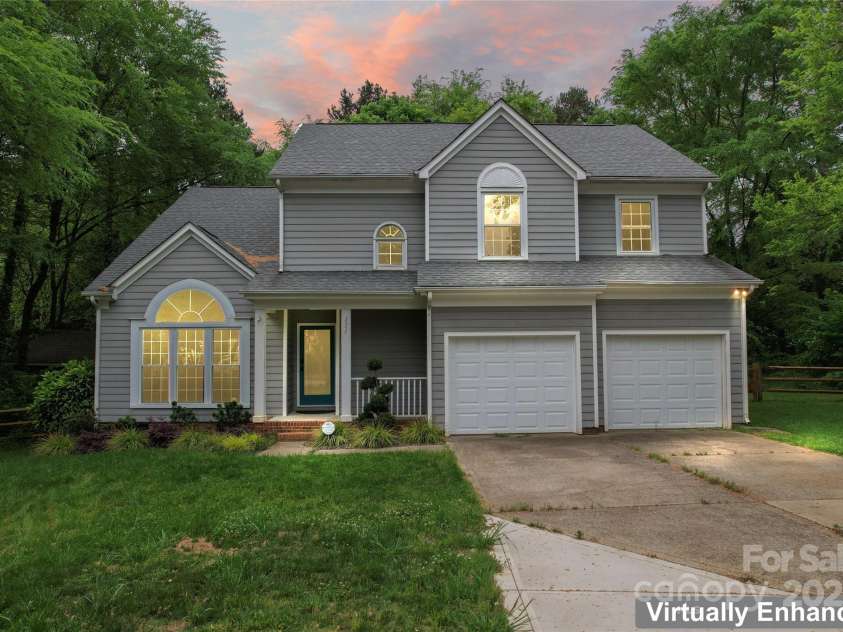 121 Northampton Drive, Mooresville, NC 28117.  MLS# CAR4250579, YatesRealty ID 10286. 