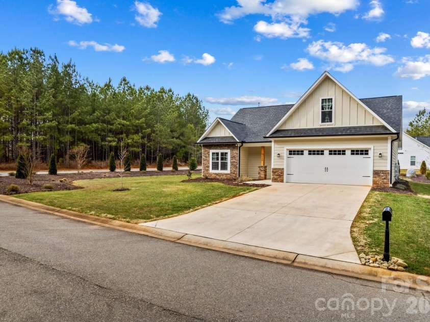 215 Village Lane, Salisbury, NC 28146.  MLS# CAR4341104, YatesRealty ID 10287. 