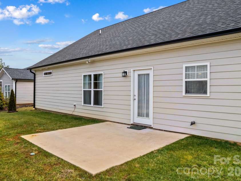 215 Village Lane, Salisbury, NC 28146.  MLS# CAR4341104, YatesRealty ID 10287. 