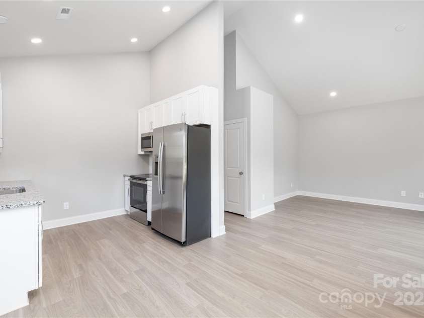 338 Hudson Street, Shelby, NC 28150.  MLS# CAR4219817, YatesRealty ID 10288. Representation