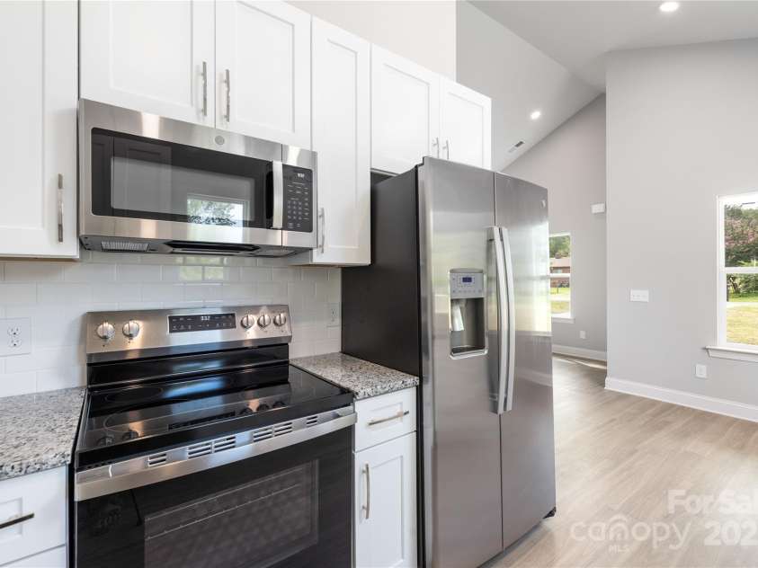 338 Hudson Street, Shelby, NC 28150.  MLS# CAR4219817, YatesRealty ID 10288. Representation