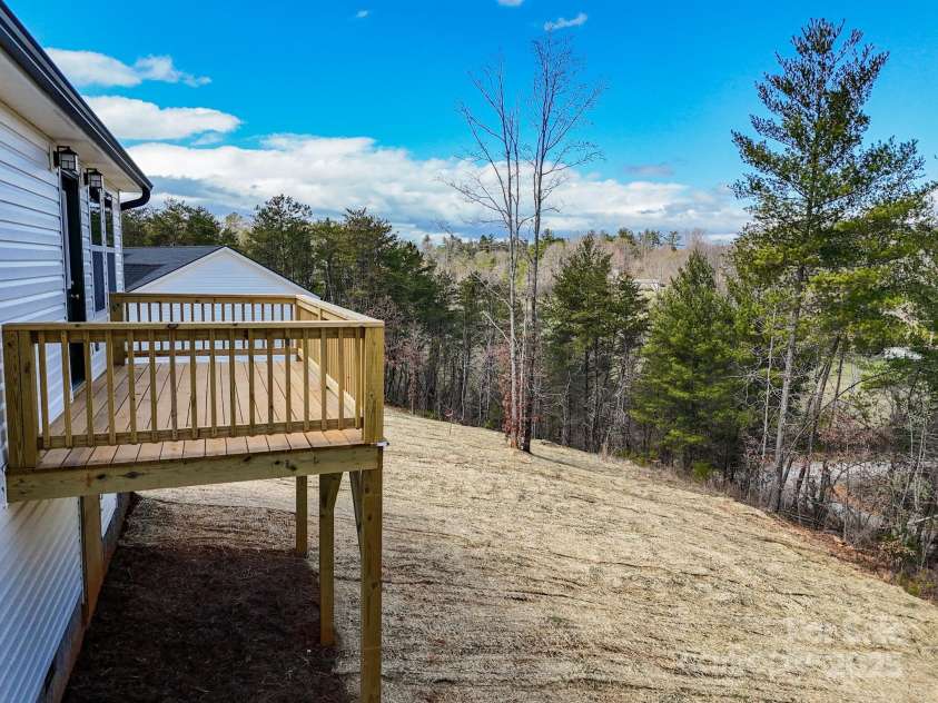 161 Wilson Farm Road, Weaverville, NC 28787.  MLS# CAR4216583, YatesRealty ID 10289. 