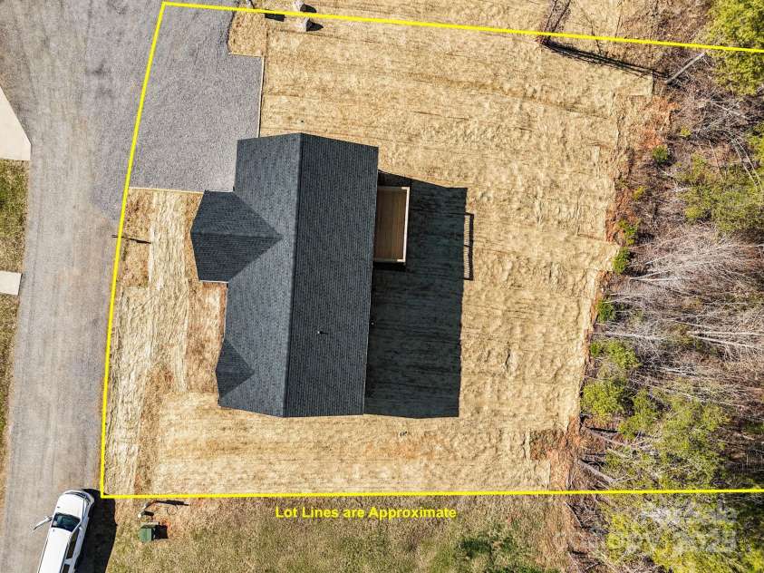 161 Wilson Farm Road, Weaverville, NC 28787.  MLS# CAR4216583, YatesRealty ID 10289. 