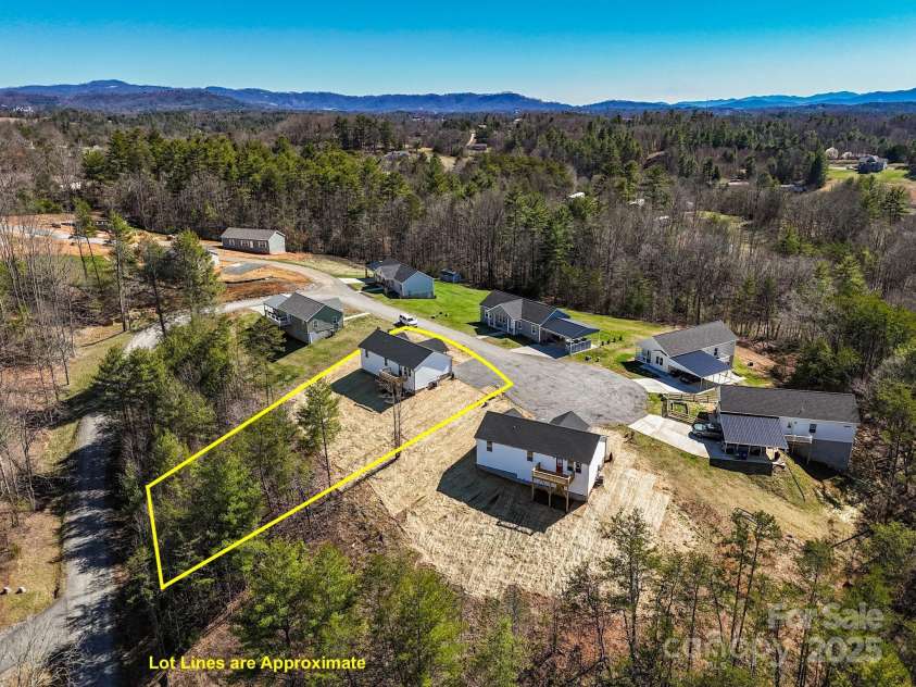 161 Wilson Farm Road, Weaverville, NC 28787.  MLS# CAR4216583, YatesRealty ID 10289. 