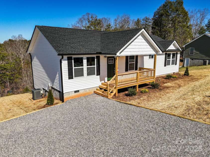 161 Wilson Farm Road, Weaverville, NC 28787.  MLS# CAR4216583, YatesRealty ID 10289. 