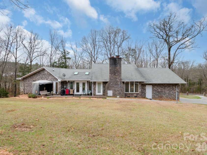 1643 Old Pardue Road, Lancaster, SC 29720.  MLS# CAR4354718, YatesRealty ID 10289. 