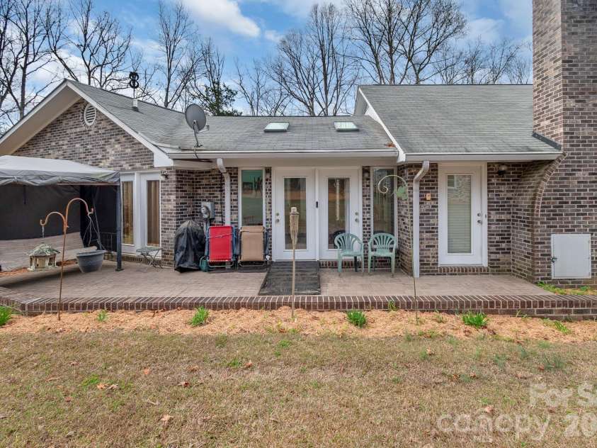1643 Old Pardue Road, Lancaster, SC 29720.  MLS# CAR4354718, YatesRealty ID 10289. 