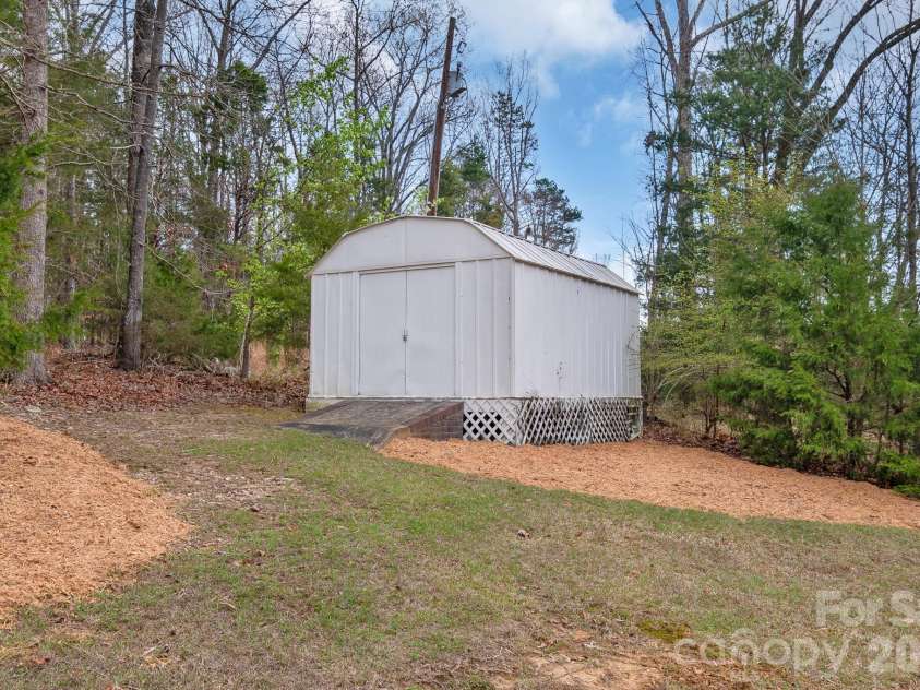1643 Old Pardue Road, Lancaster, SC 29720.  MLS# CAR4354718, YatesRealty ID 10289. 