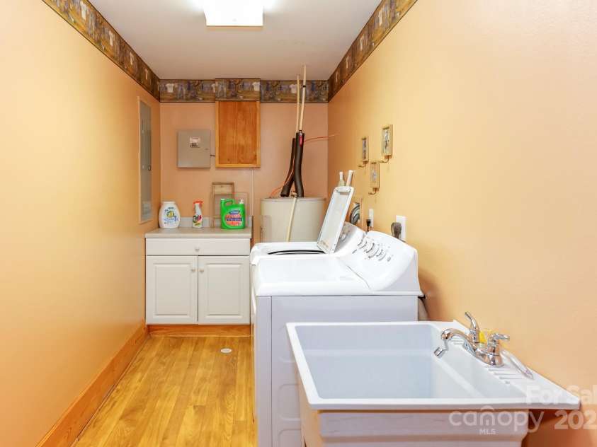 134 McDaniel Court, Lake Lure, NC 28746.  MLS# CAR4218325, YatesRealty ID 1029. 