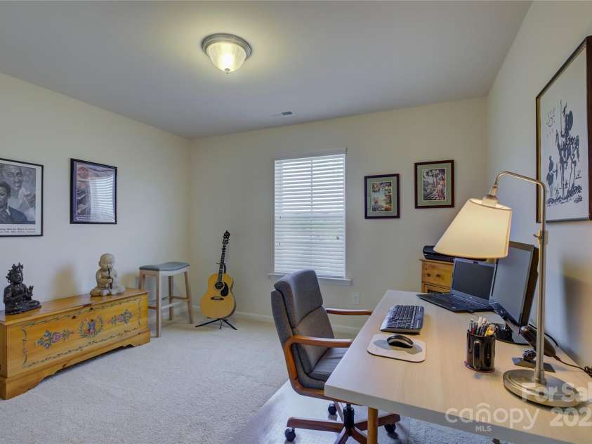 16524 Palisades Commons Drive, Charlotte, NC 28278.  MLS# CAR4241879, YatesRealty ID 10291. 