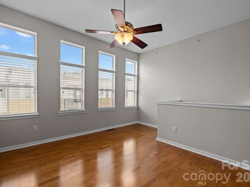 2125 Southend Drive, Charlotte, NC 28203.  MLS# CAR4347496, YatesRealty ID 10291. 