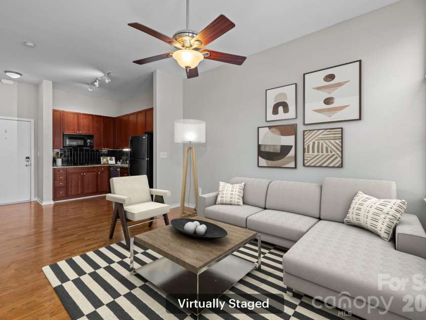 2125 Southend Drive, Charlotte, NC 28203.  MLS# CAR4347496, YatesRealty ID 10291. 