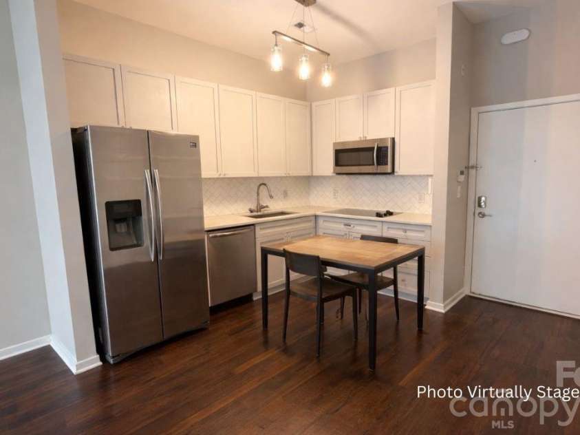 2125 Southend Drive, Charlotte, NC 28203.  MLS# CAR4349676, YatesRealty ID 10291. 