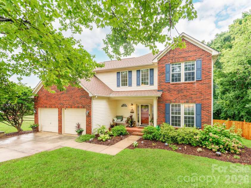 5999 Brookstone Drive, Concord, NC 28027.  MLS# CAR4361965, YatesRealty ID 10292. 