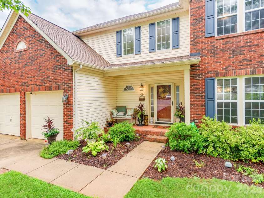 5999 Brookstone Drive, Concord, NC 28027.  MLS# CAR4361965, YatesRealty ID 10292. 