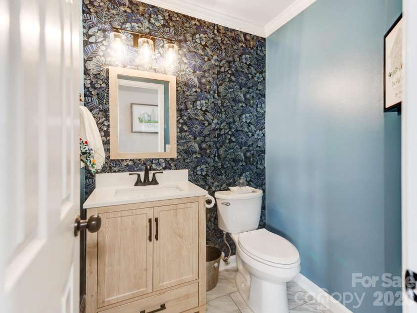 5999 Brookstone Drive, Concord, NC 28027.  MLS# CAR4361965, YatesRealty ID 10292. 