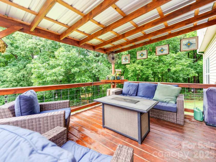 5999 Brookstone Drive, Concord, NC 28027.  MLS# CAR4361965, YatesRealty ID 10292. 