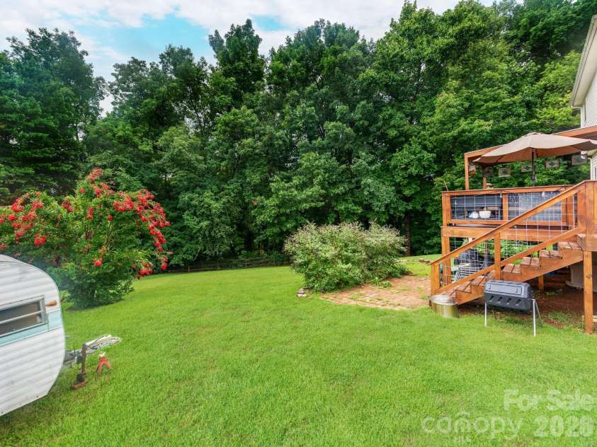5999 Brookstone Drive, Concord, NC 28027.  MLS# CAR4361965, YatesRealty ID 10292. 