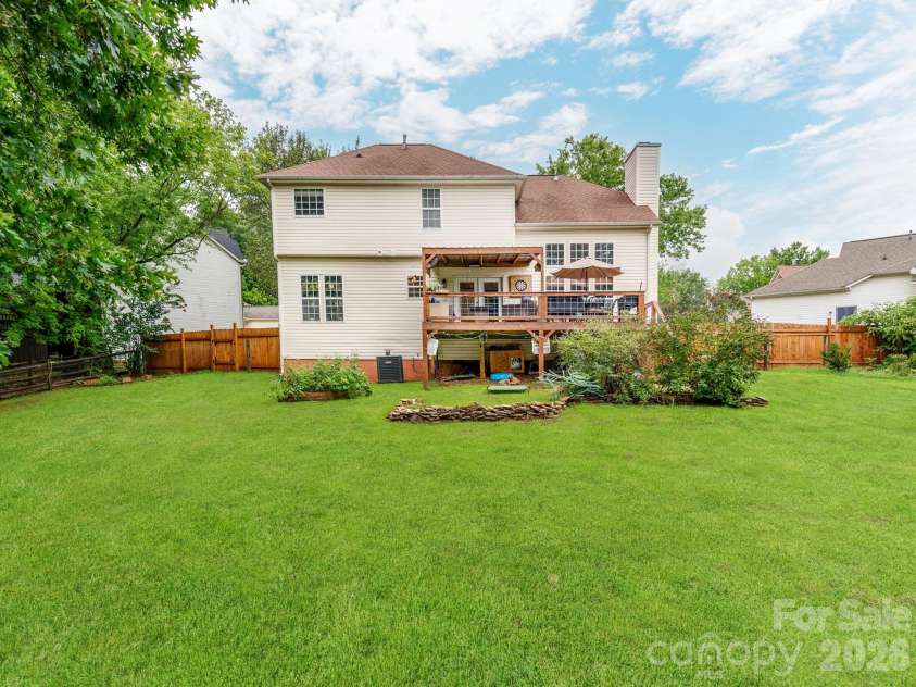 5999 Brookstone Drive, Concord, NC 28027.  MLS# CAR4361965, YatesRealty ID 10292. 