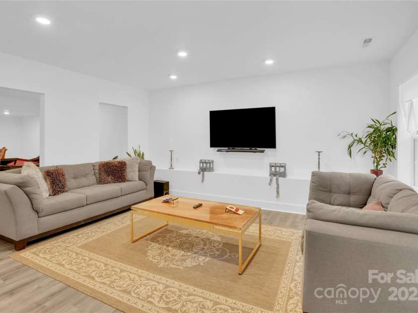 9786 Verdun Court, Fort Mill, SC 29707.  MLS# CAR4280769, YatesRealty ID 10292. Basement Area