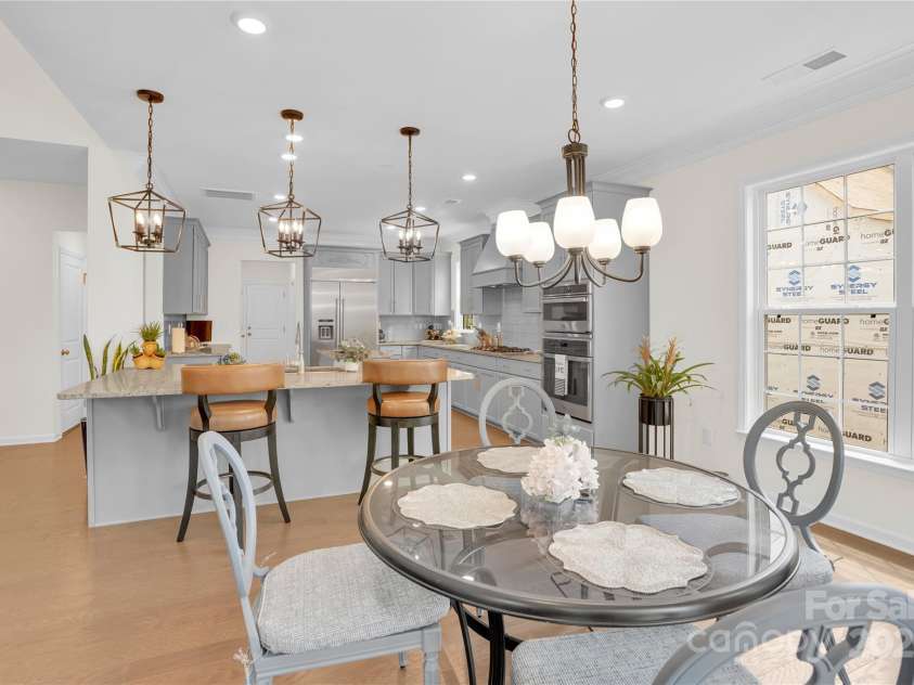 9786 Verdun Court, Fort Mill, SC 29707.  MLS# CAR4280769, YatesRealty ID 10292. Eating Area